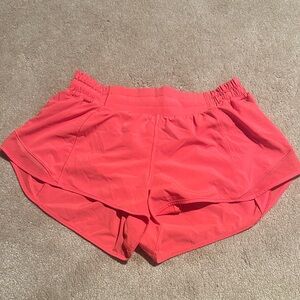 Lululemon Hottie Hot Shorts 2.5